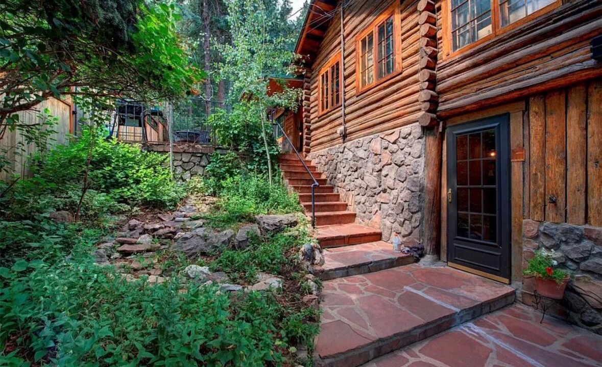 Photo of Outdoor in Indian Hills