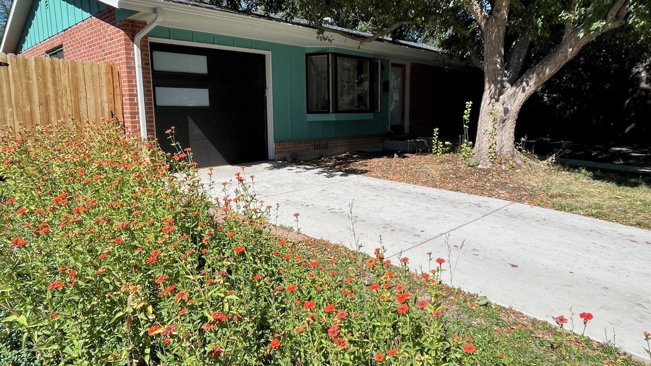 Photo of Outdoor in Highland Park