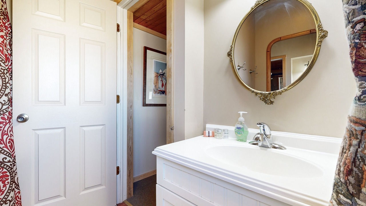 Photo of Bathroom in Naturita
