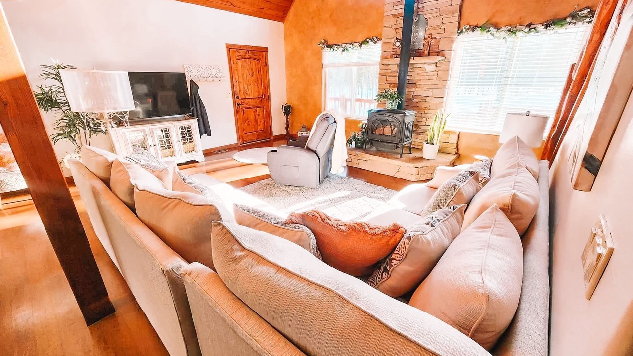 Photo of Livingroom in Leadville