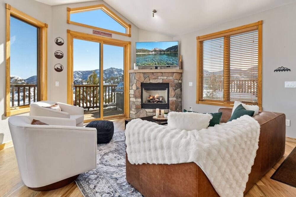 Photo of Livingroom in Estes Park