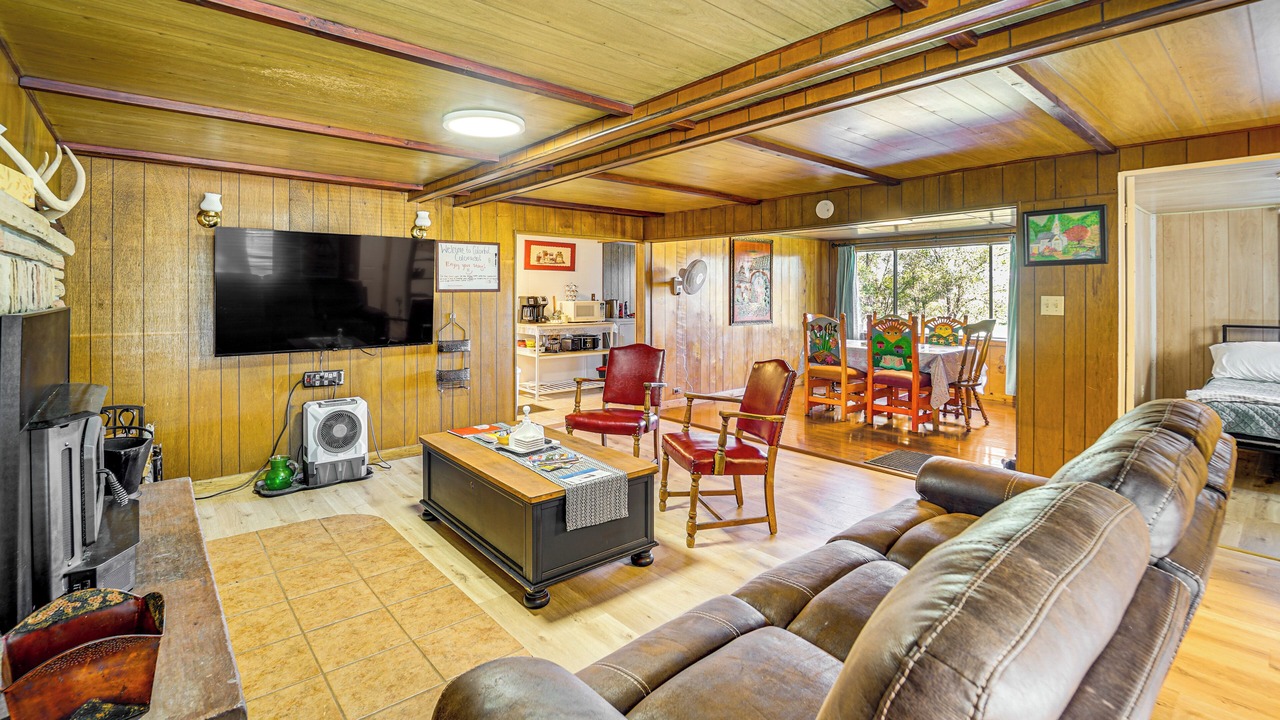 Photo of Livingroom in Marvel