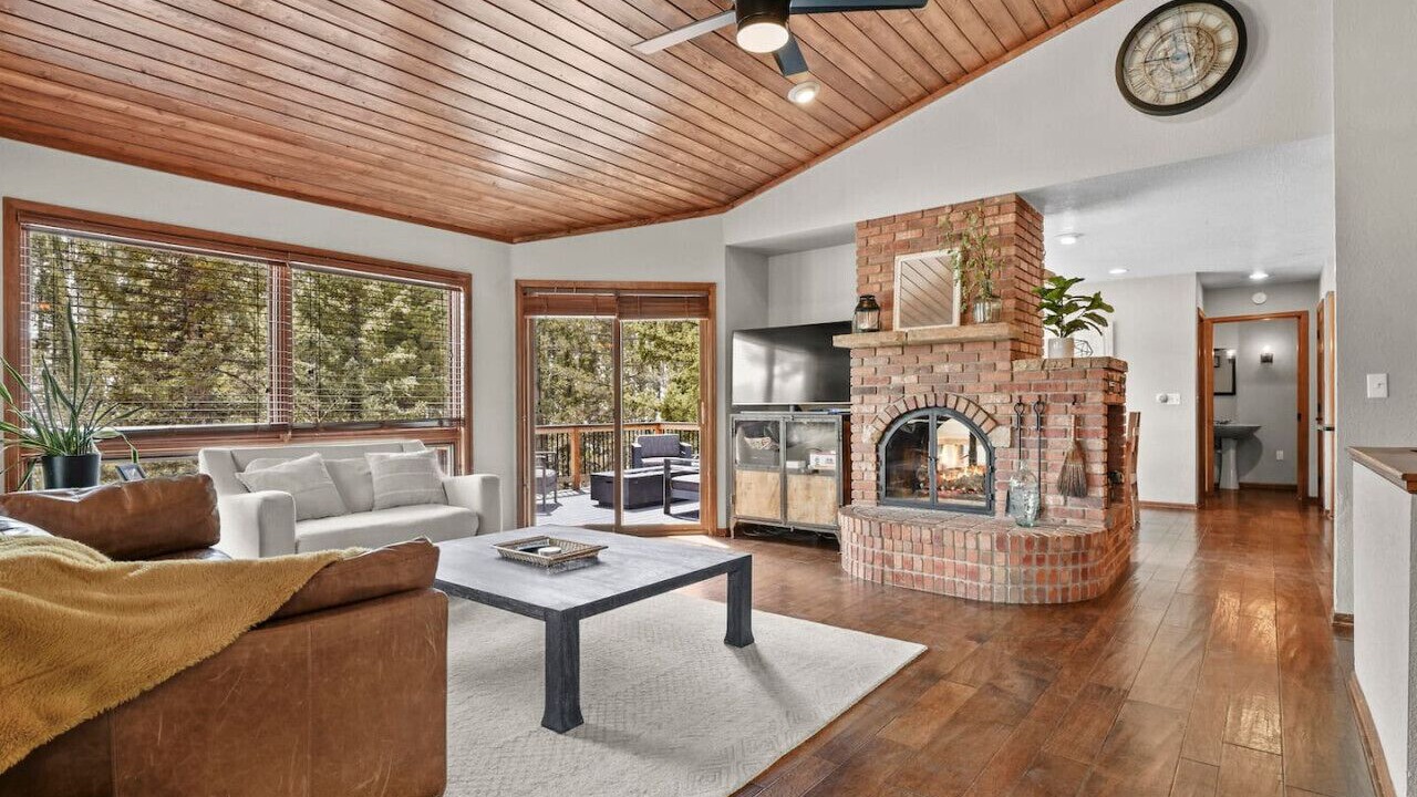 Photo of Livingroom in Woodland Park