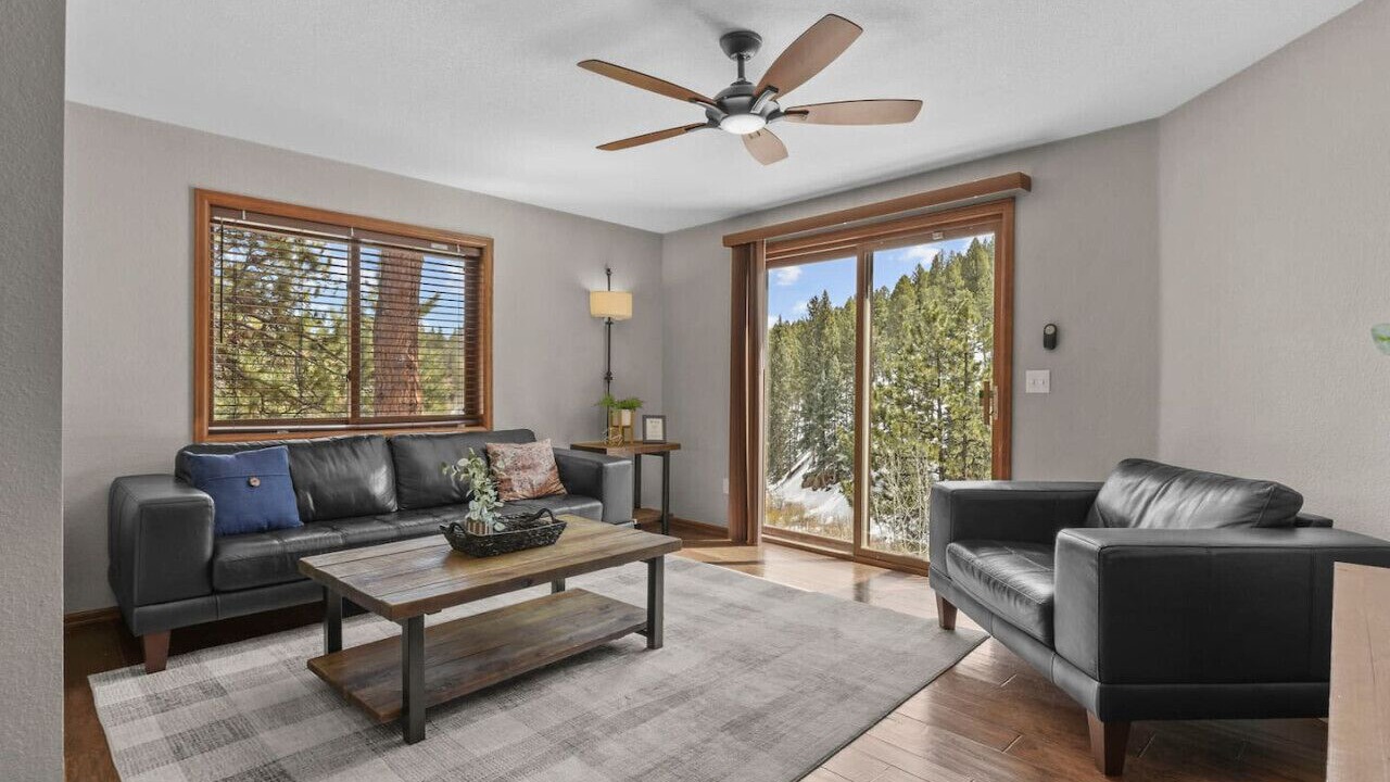 Photo of Livingroom in Woodland Park