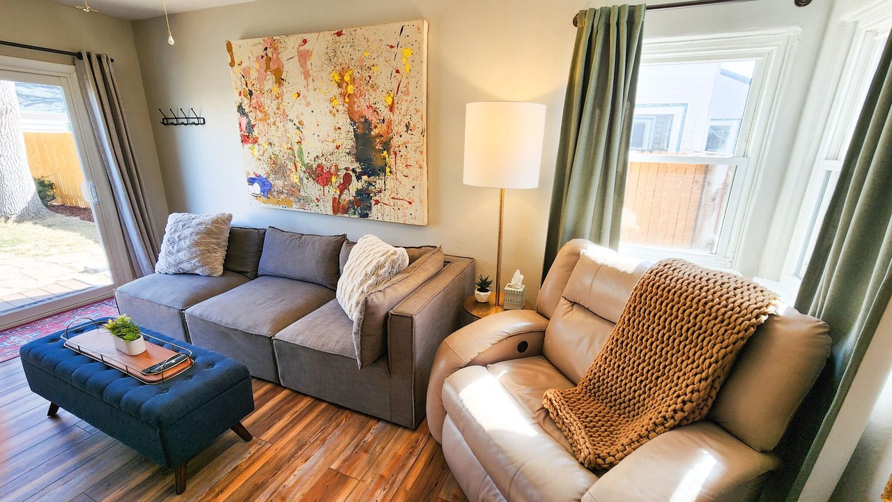 Photo of Livingroom in Englewood