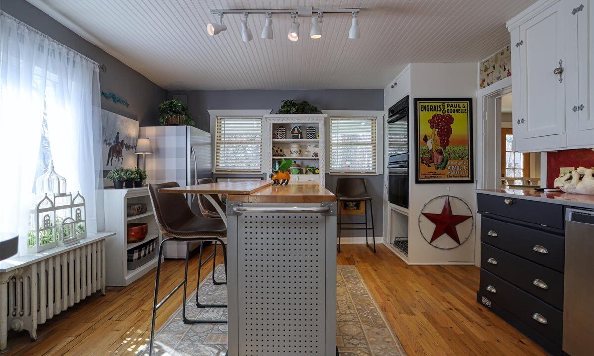 Photo of Kitchen in Barths