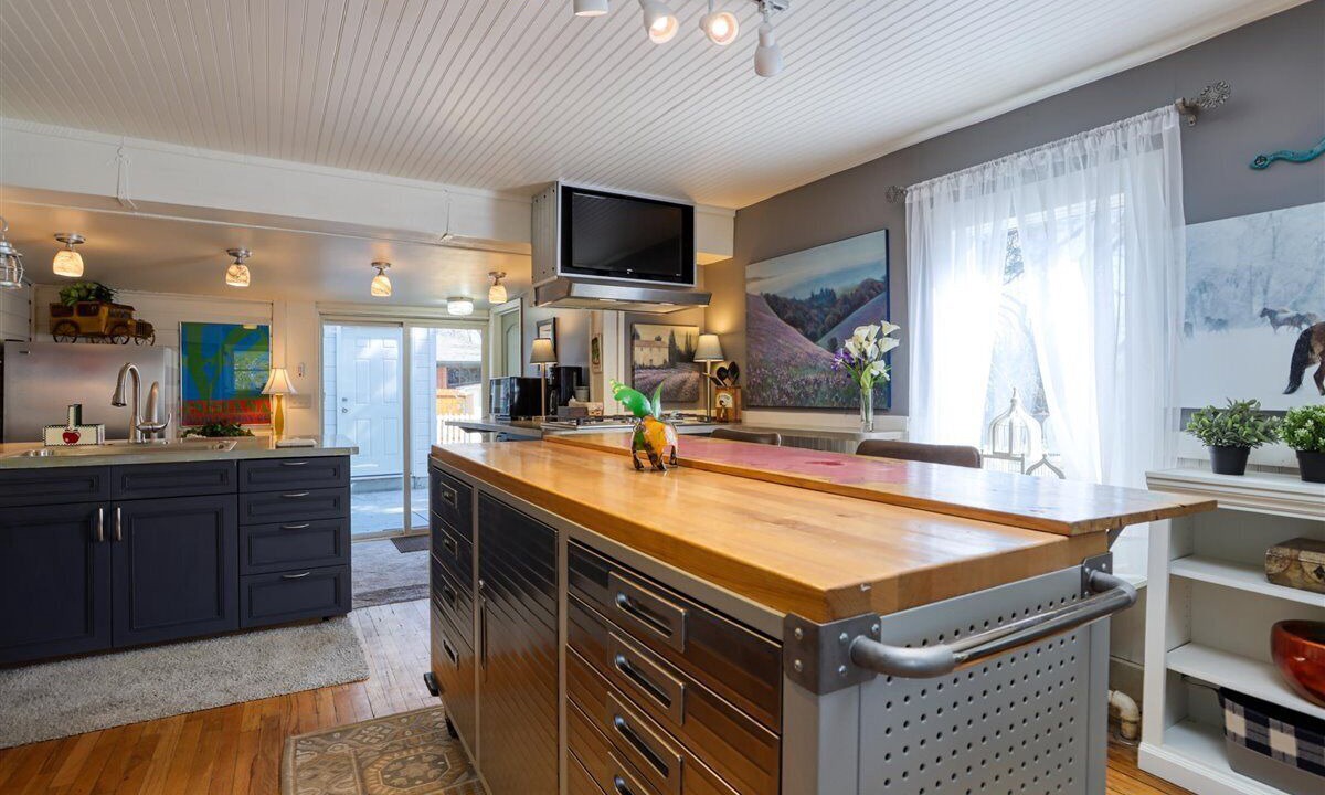 Photo of Kitchen in Barths