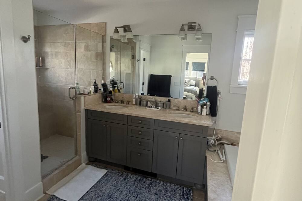 Photo of Kitchen in Newlands