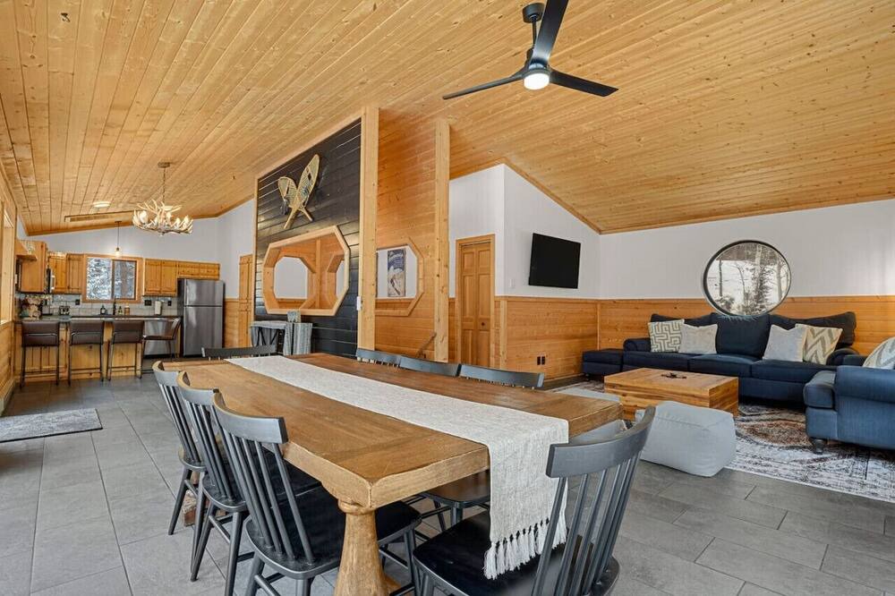 Photo of Livingroom in Spring Valley