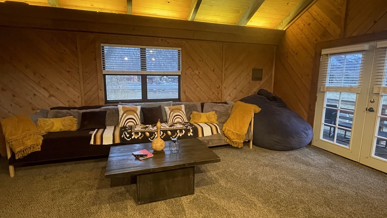 Photo of Livingroom in Dalton Ranch