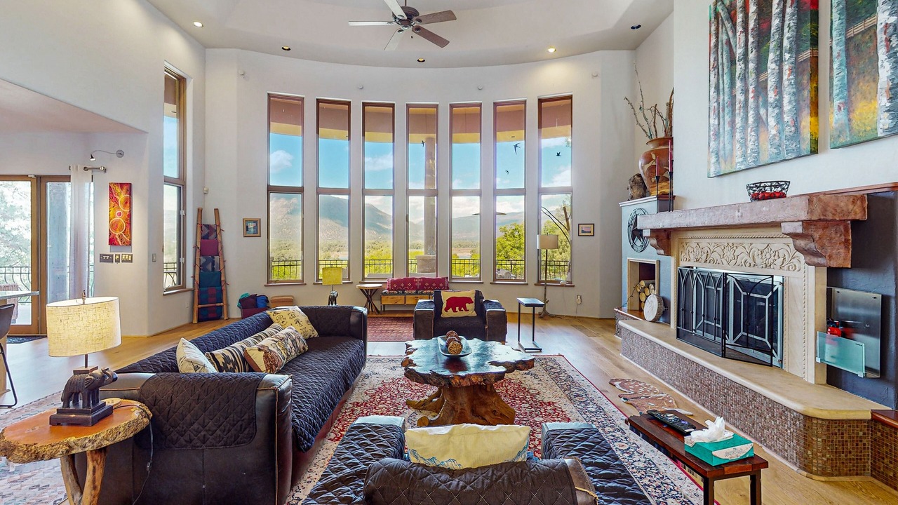 Photo of Livingroom in Trimble