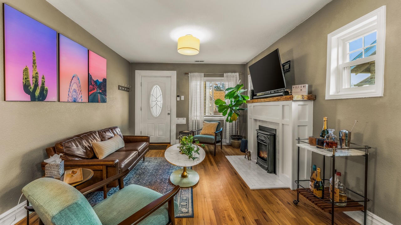 Photo of Livingroom in Sunnyside