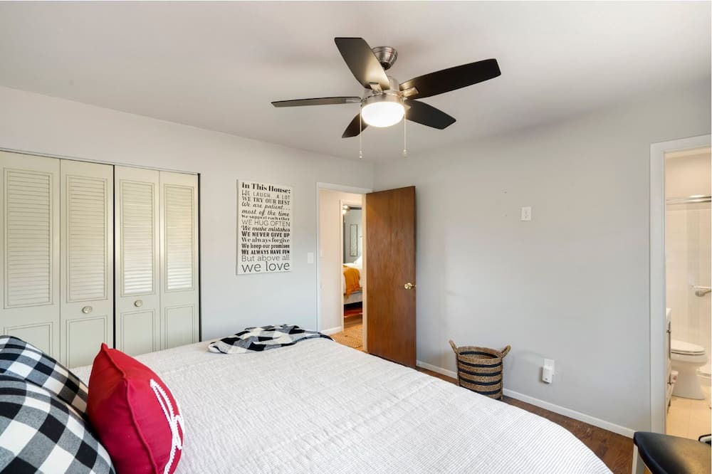 Photo of Bedroom in Security-Widefield