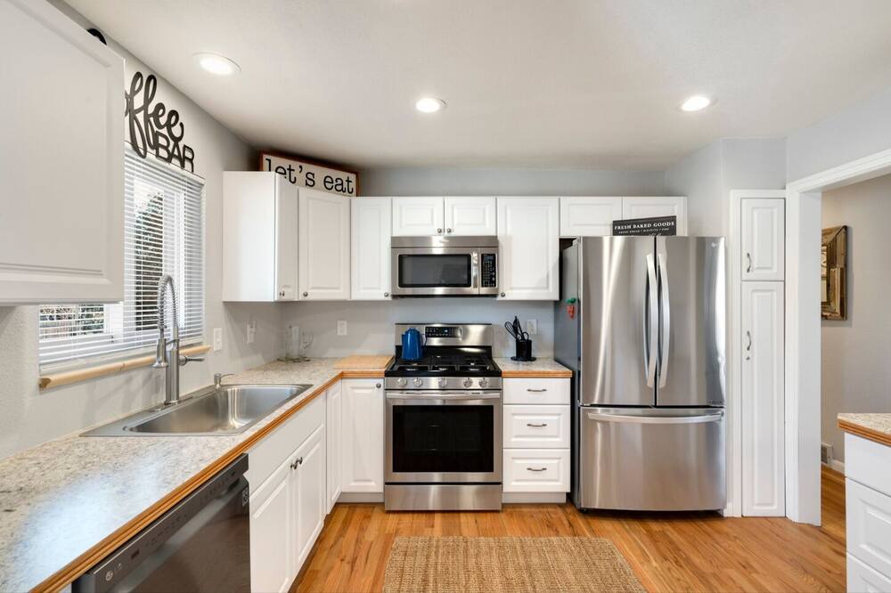 Photo of Kitchen in Security-Widefield