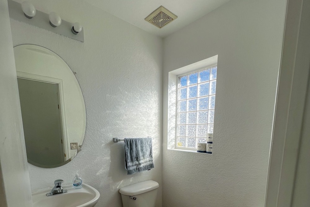 Photo of Bathroom in Green Valley Ranch