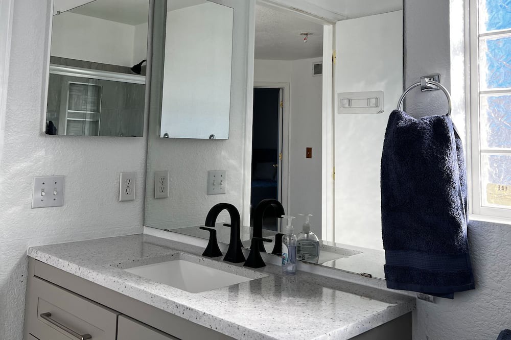 Photo of Bathroom in Green Valley Ranch