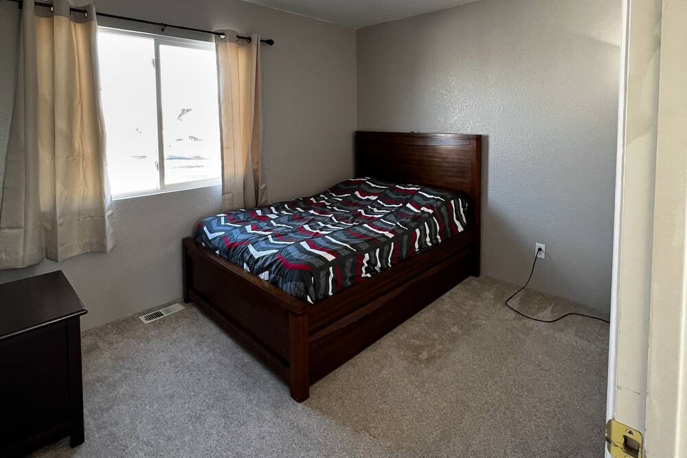 Photo of Bedroom in Green Valley Ranch