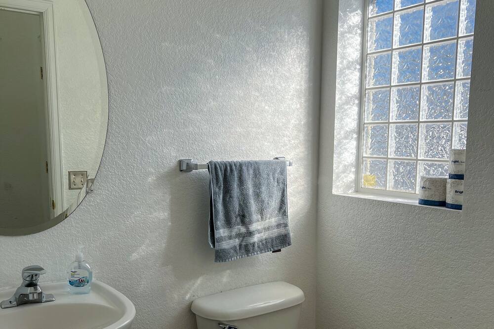 Photo of Bathroom in Green Valley Ranch