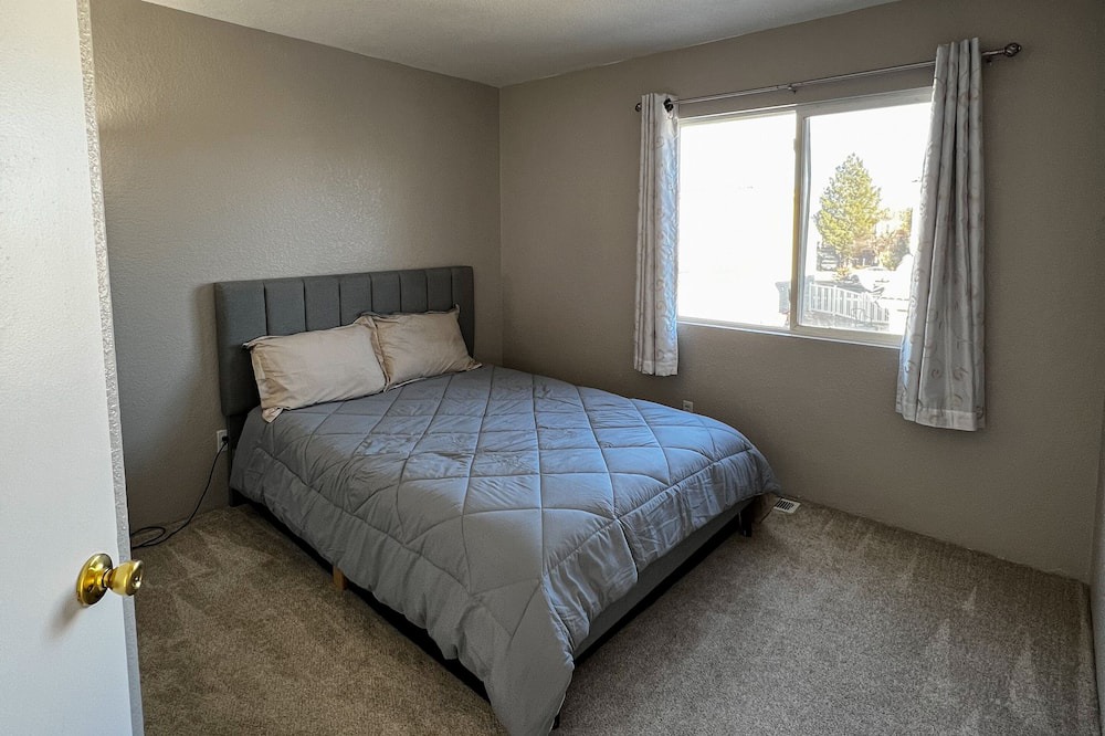 Photo of Bedroom in Green Valley Ranch