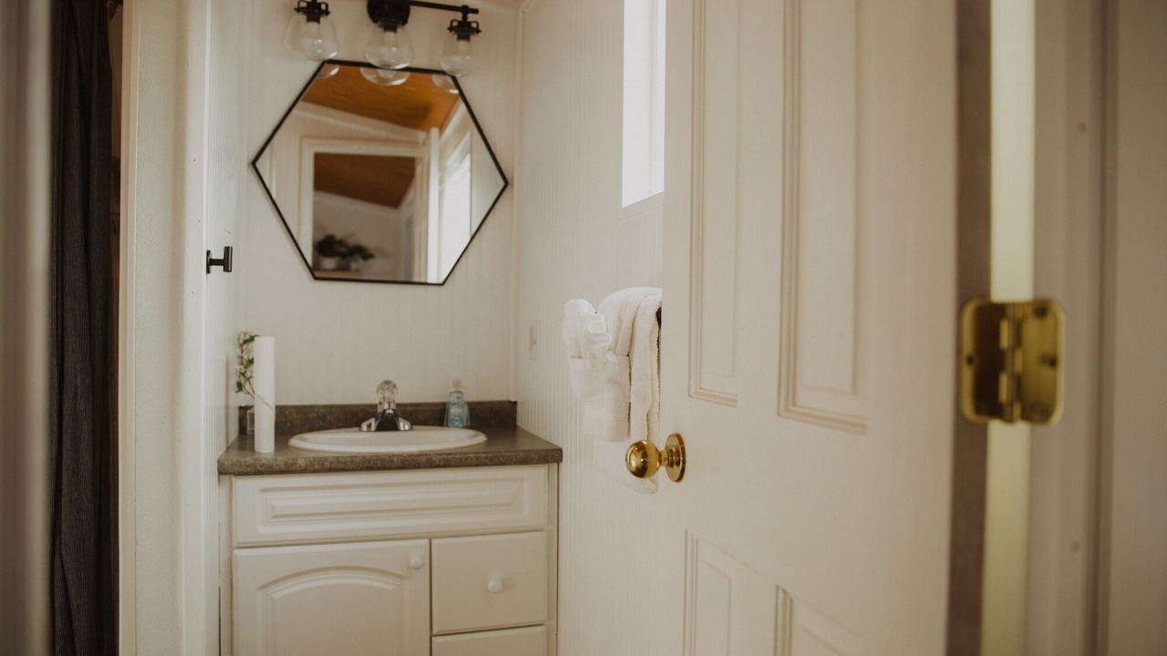 Photo of Bathroom in Meeker