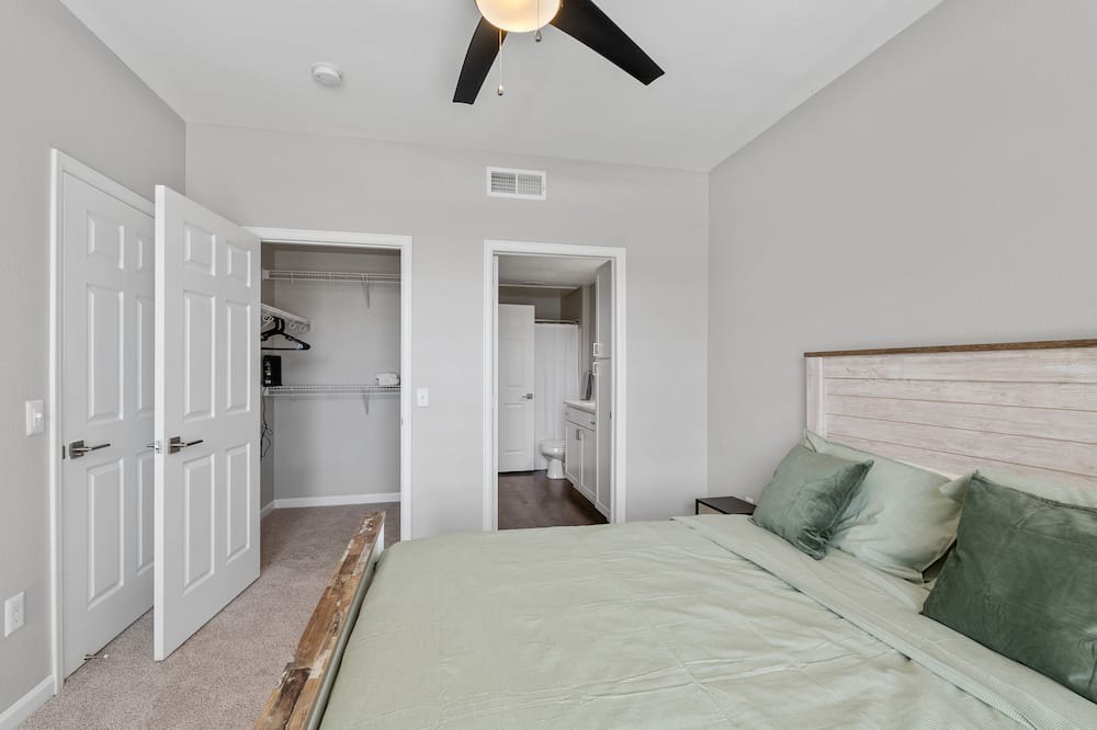 Photo of Bedroom in Englewood