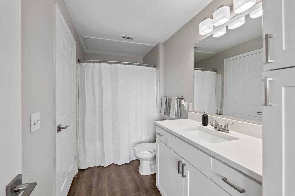 Photo of Bathroom in Englewood