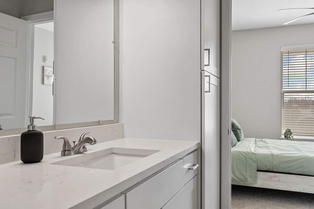 Photo of Bathroom in Englewood