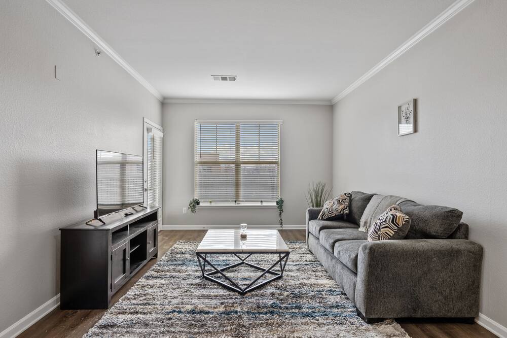 Photo of Livingroom in Englewood