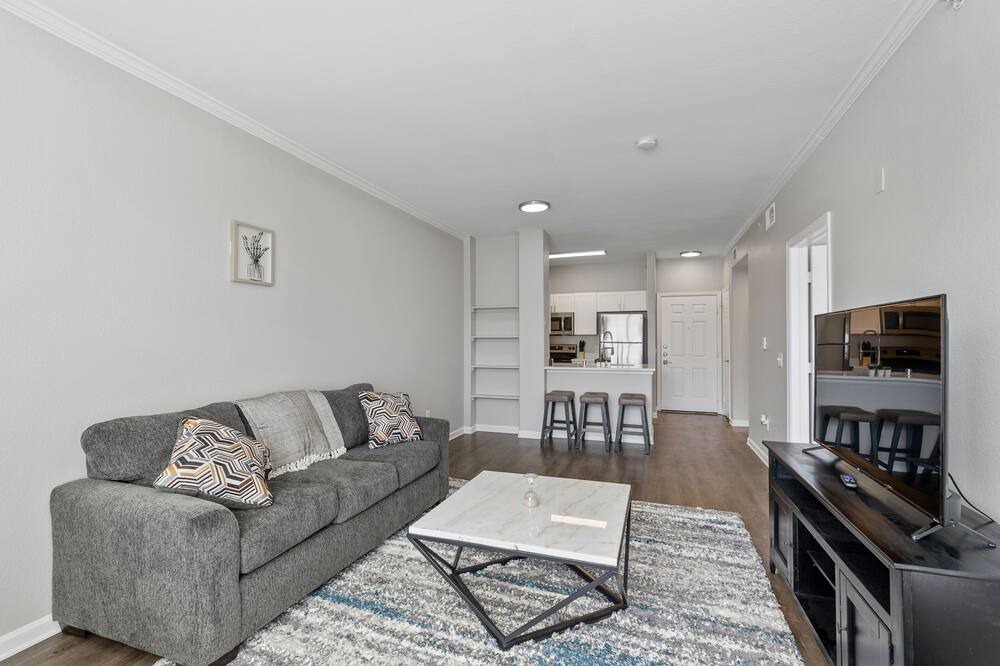 Photo of Livingroom in Englewood