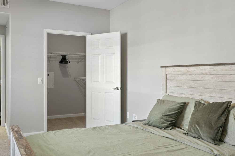 Photo of Bedroom in Englewood