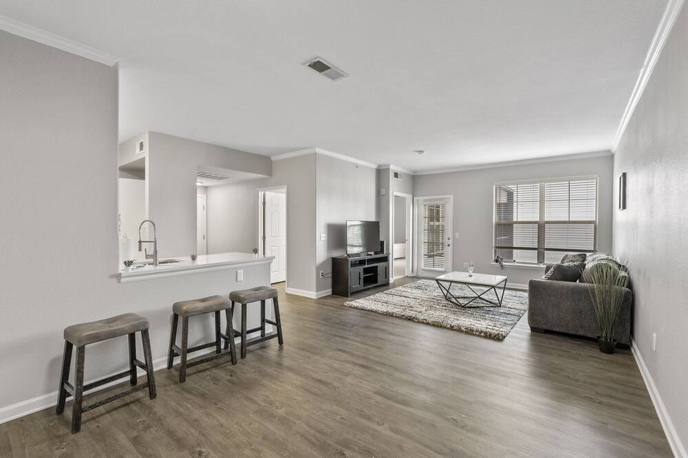 Photo of Livingroom in Englewood