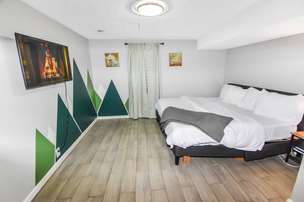 Photo of Bedroom in North Park Hill