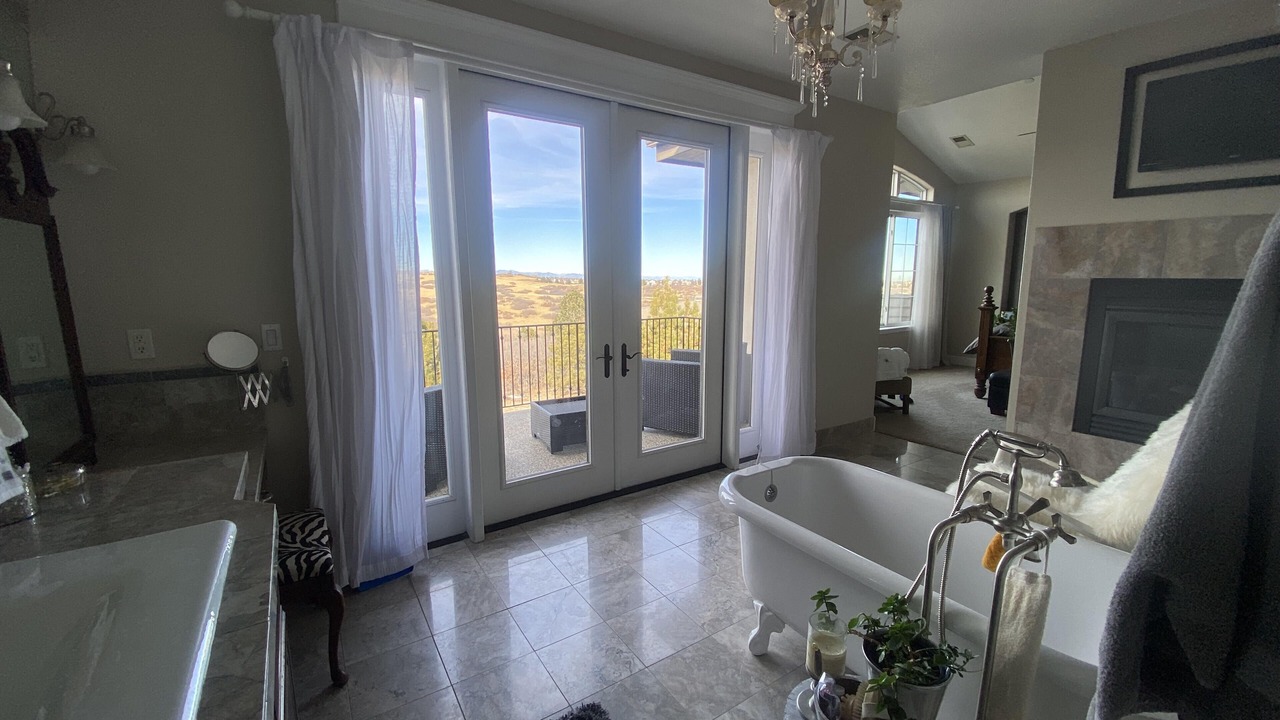 Photo of Livingroom in Castle Pines North