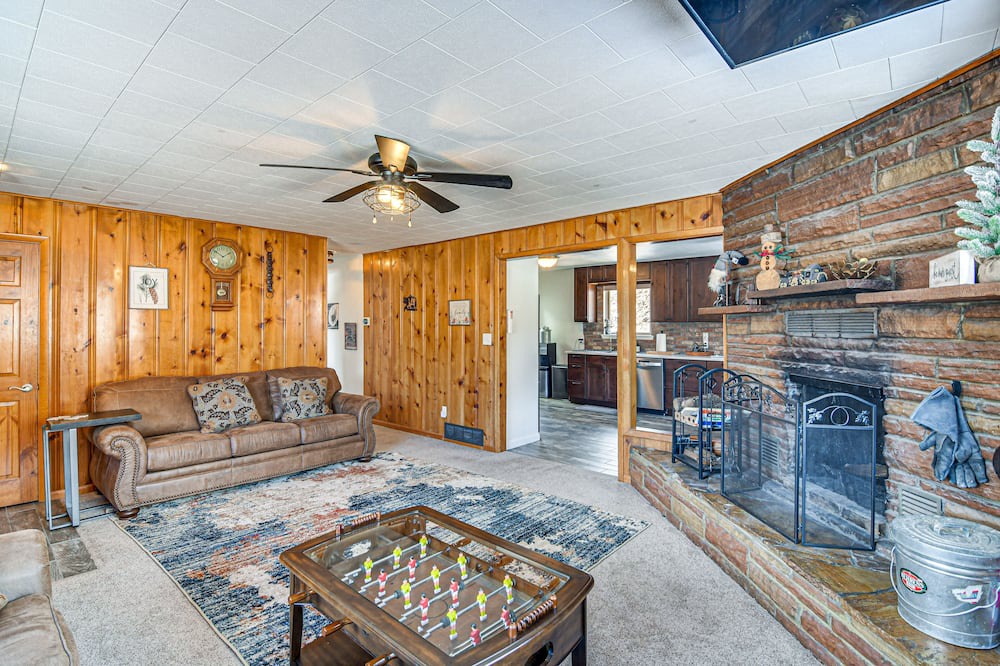 Photo of Livingroom in Pine