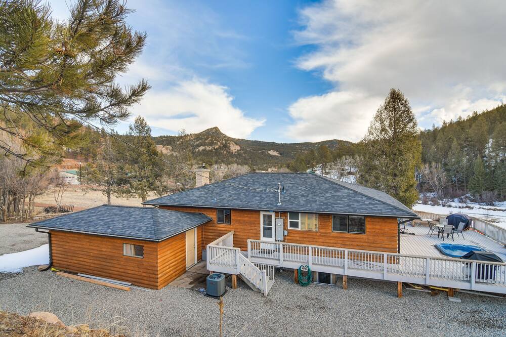 Photo of Outdoor in Pine