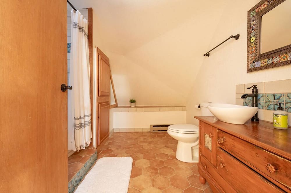 Photo of Bathroom in Westcliffe