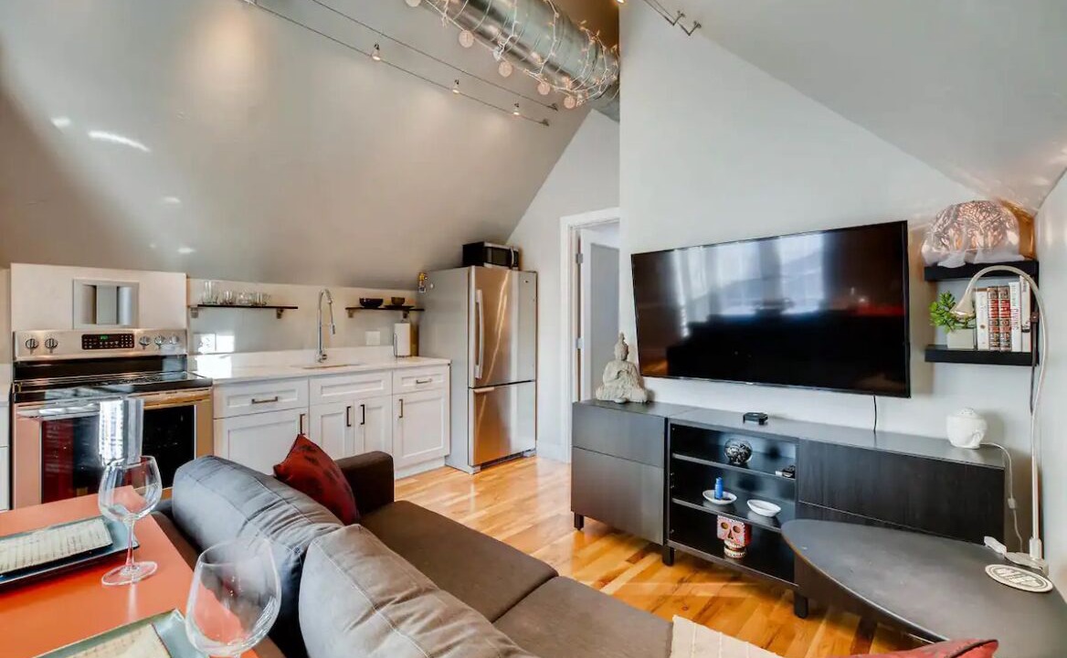 Photo of Livingroom in Cole