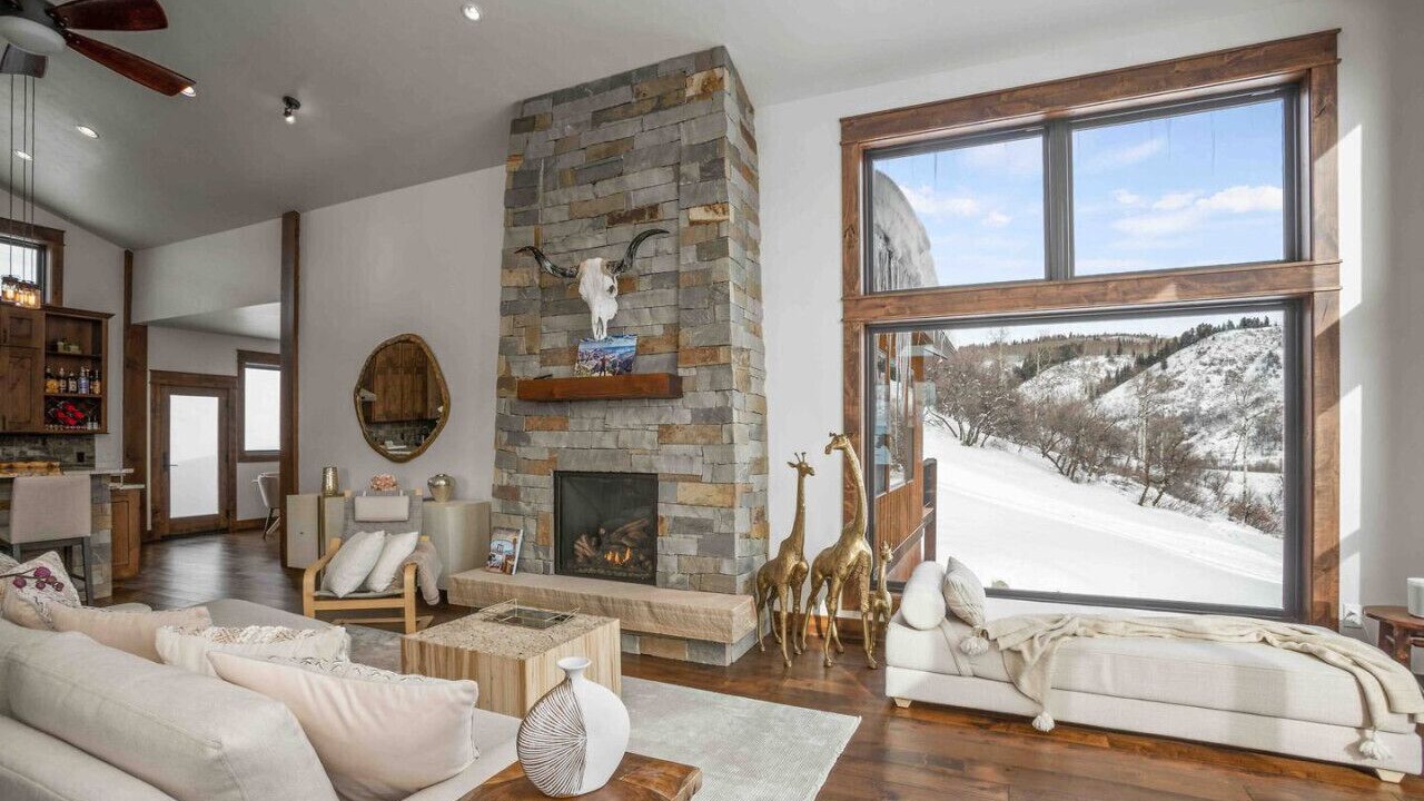 Photo of Livingroom in Clark