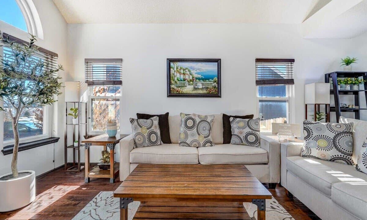 Photo of Livingroom in Northeast Colorado Springs