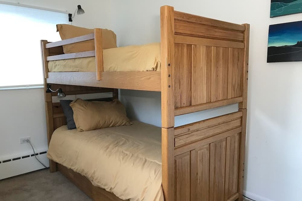 Photo of Bedroom in Golden