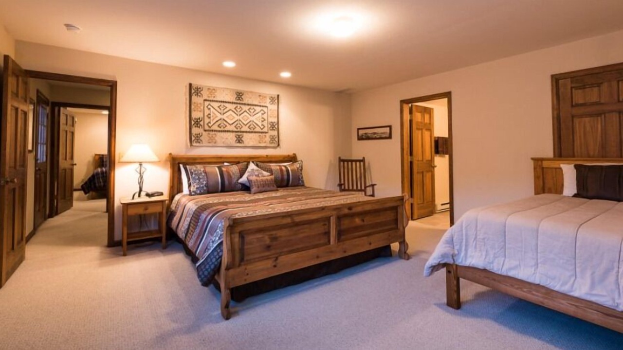 Photo of Bedroom in Aspen Brook