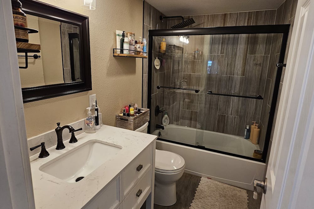Photo of Bathroom in Wheat Ridge