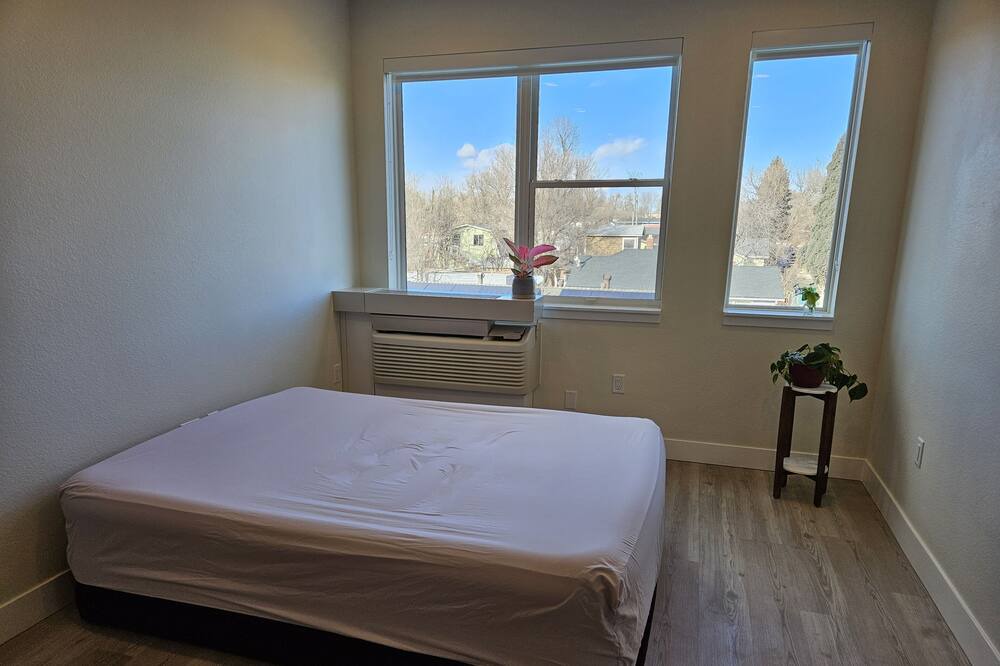 Photo of Bedroom in Lakewood