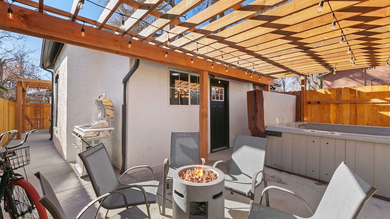 Photo of Patio Balcony in University North