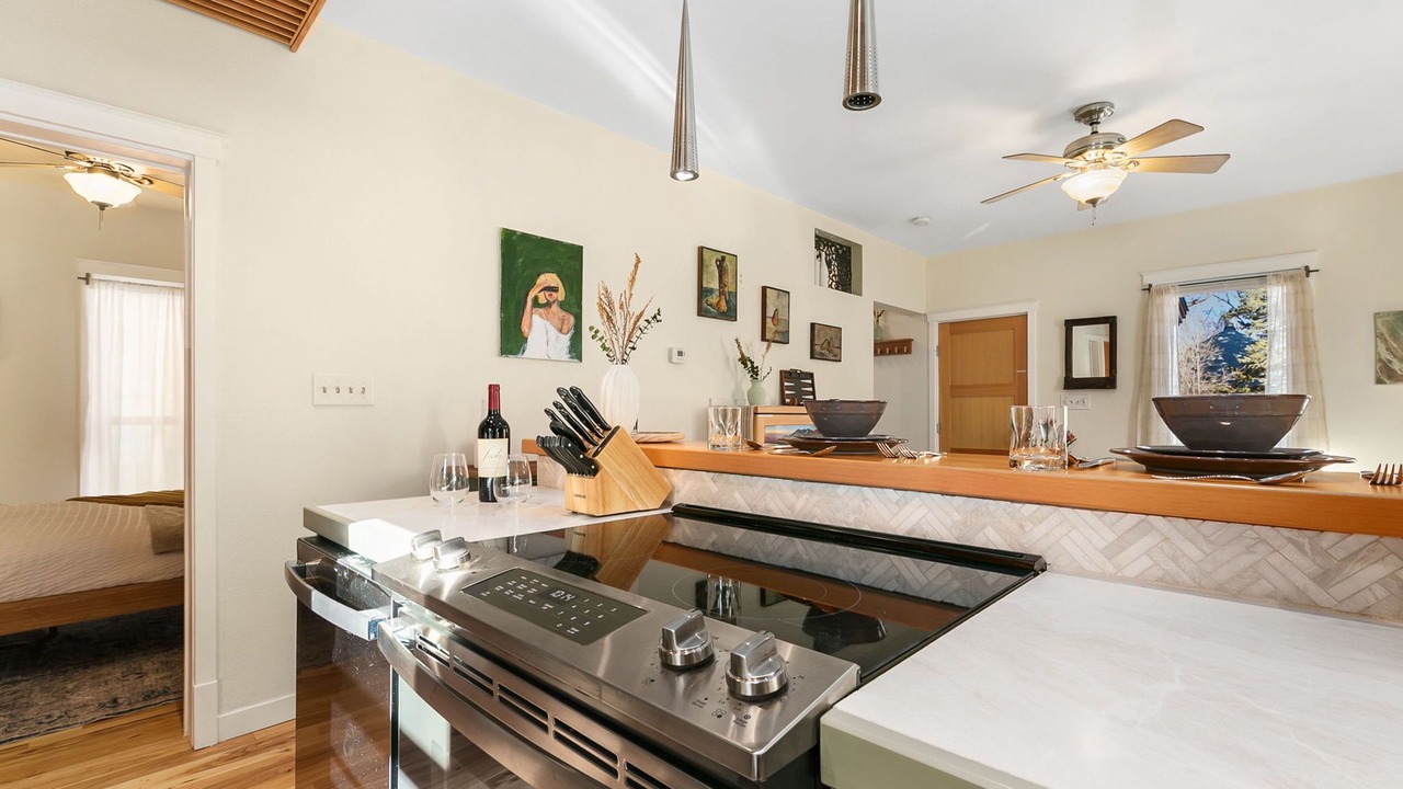 Photo of Kitchen in Martinez Park
