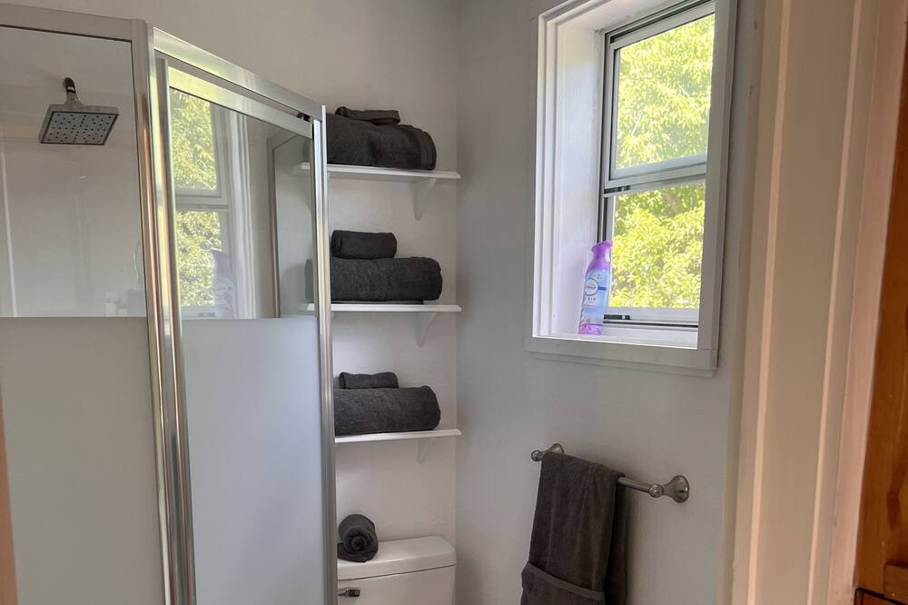 Photo of Bathroom in Beulah