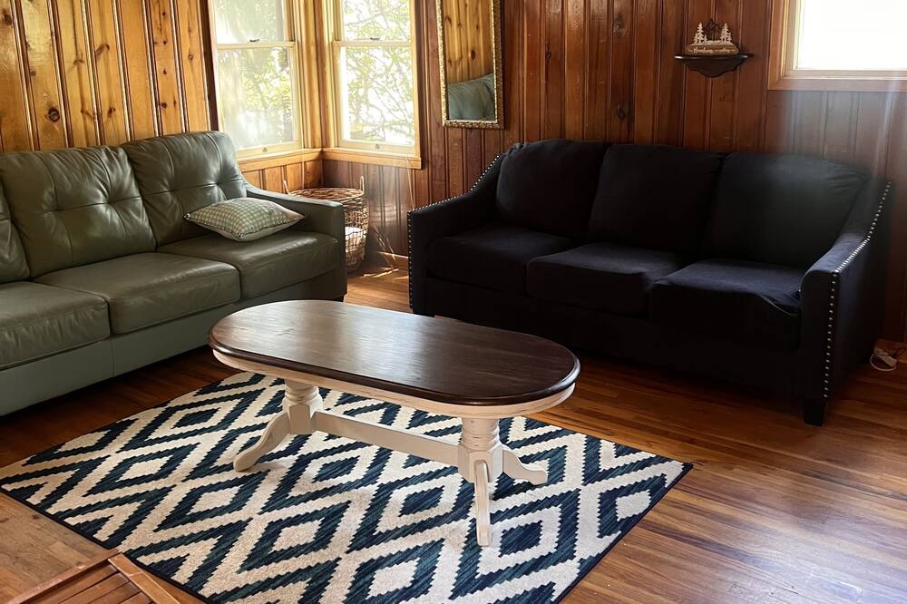 Photo of Livingroom in Beulah