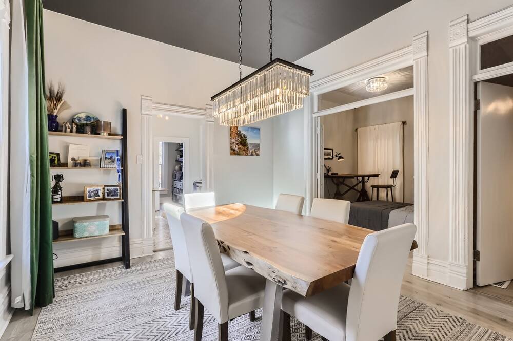 Photo of Livingroom in City Park West