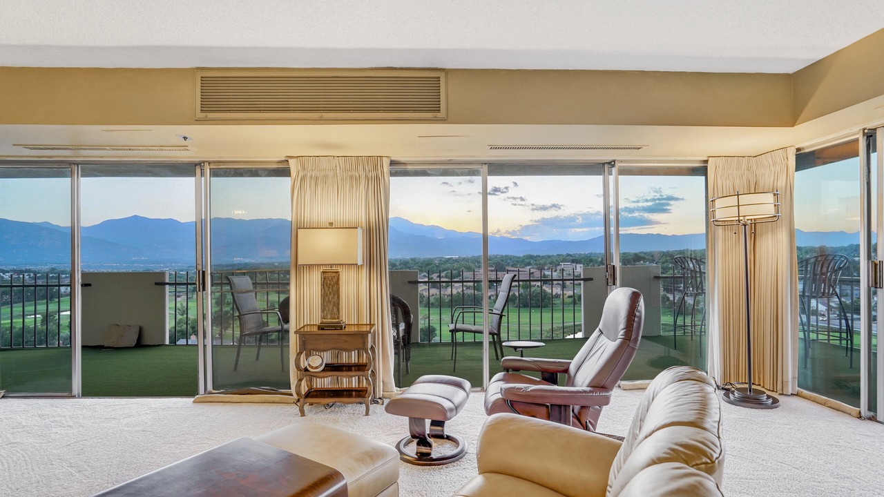 Photo of Livingroom in Southeast Colorado Springs