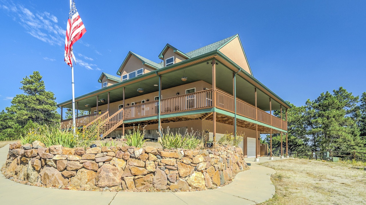 Photo of Outdoor in Peyton